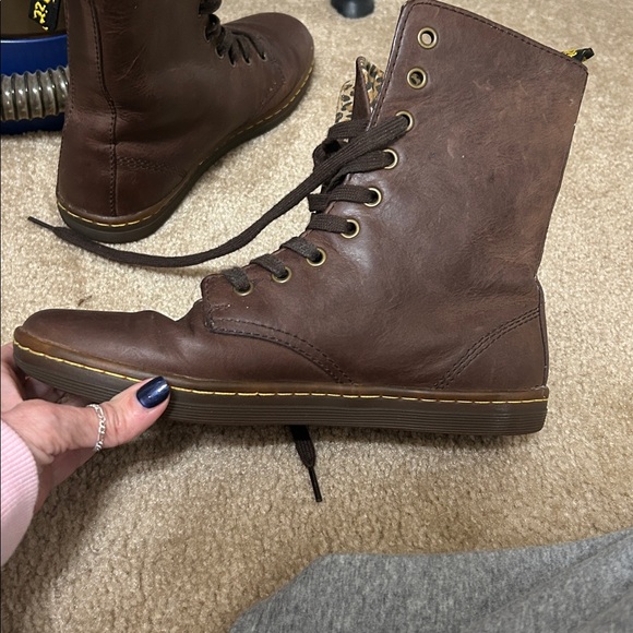 Women’s brown leather Doc Marten - Picture 7 of 11